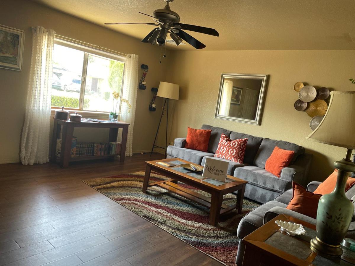 All Season Vacation Home! Котънууд Екстериор снимка